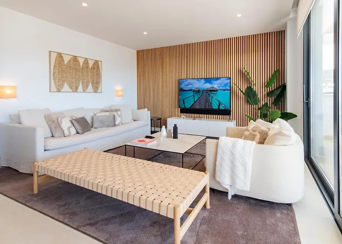 Mara's Higueron West - Scandinavian Luxury - Seaviews & Natural Landscapes 公寓 *