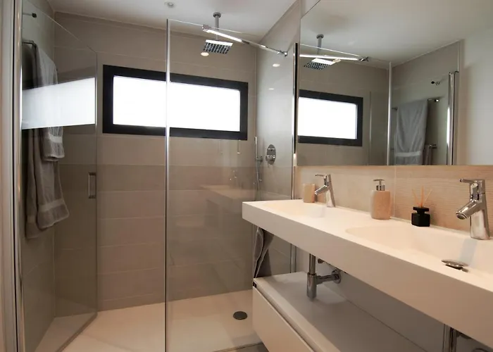 Mara's Higueron West - Scandinavian Luxury - Seaviews & Natural Landscapes Apartment *