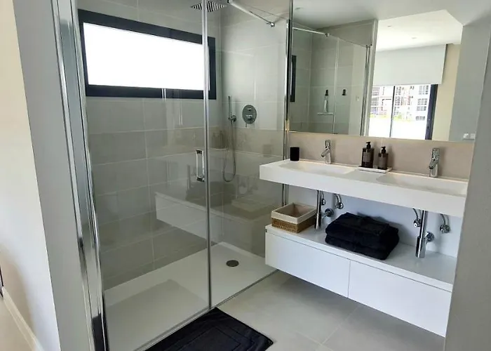 Mara's Higueron West - Scandinavian Luxury - Seaviews & Natural Landscapes *