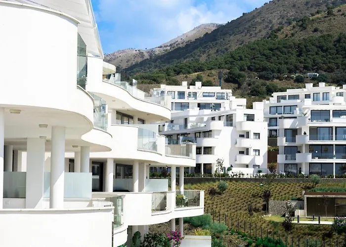 Mara's Higueron West - Scandinavian Luxury - Seaviews & Natural Landscapes