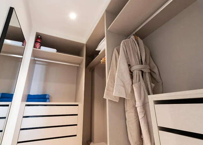 Mara's Higueron West - Scandinavian Luxury - Seaviews & Natural Landscapes Apartment *