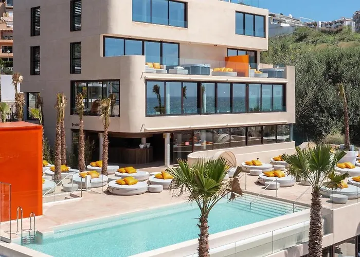 アパート Mara's Higueron West - Scandinavian Luxury - Seaviews & Natural Landscapes フエンヒロラ