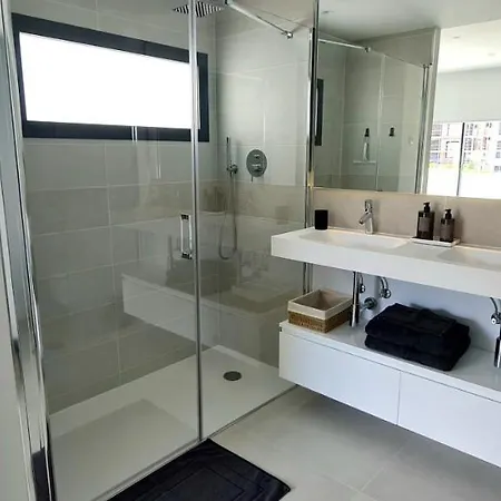 Mara's Higueron West - Scandinavian Luxury - Seaviews & Natural Landscapes *