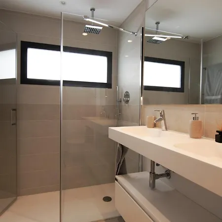 Mara's Higueron West - Scandinavian Luxury - Seaviews & Natural Landscapes דירה *