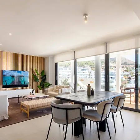 Mara's Higueron West - Scandinavian Luxury - Seaviews & Natural Landscapes דירה